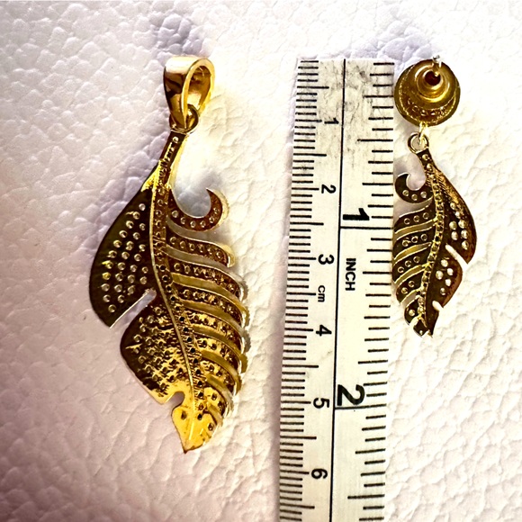 VINTAGE!! Solid Silver & Gold plated and CZ Pendent Set - Picture 7 of 7